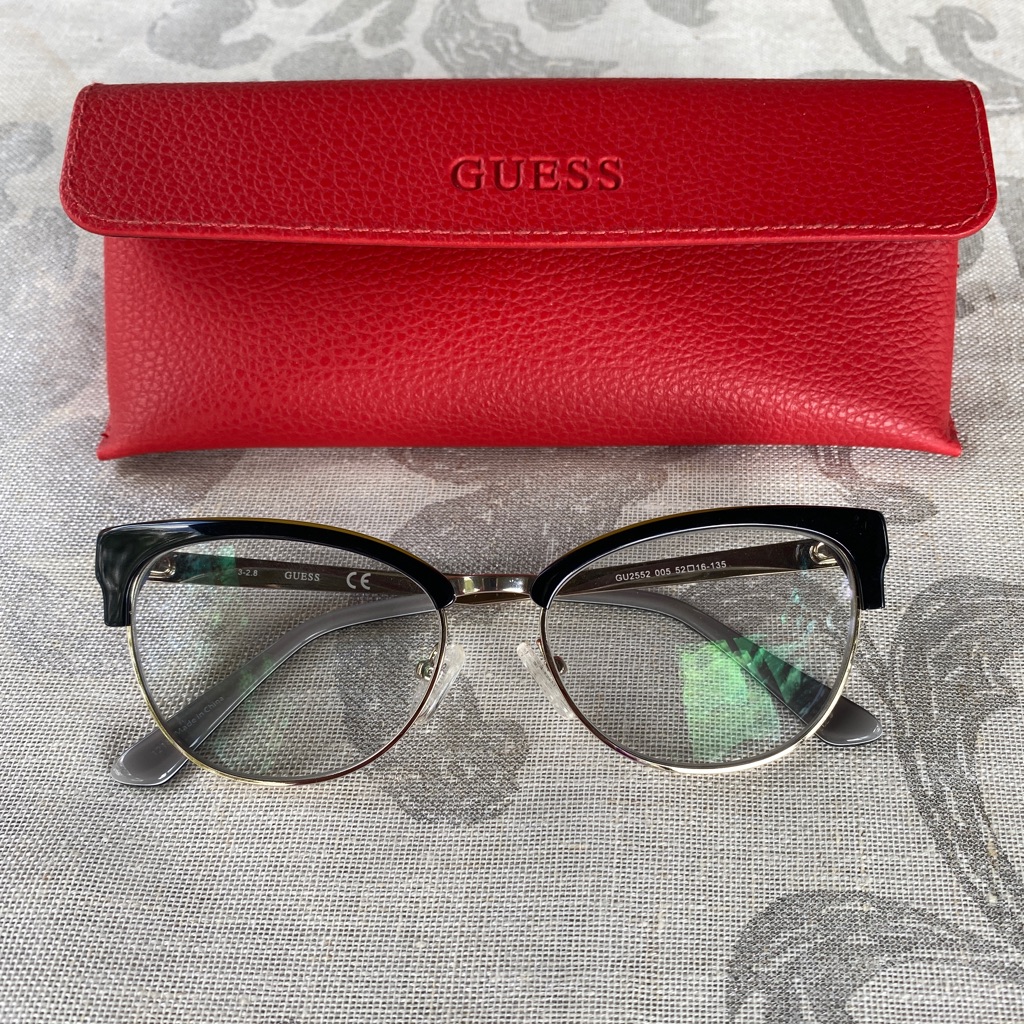 Guess Frames